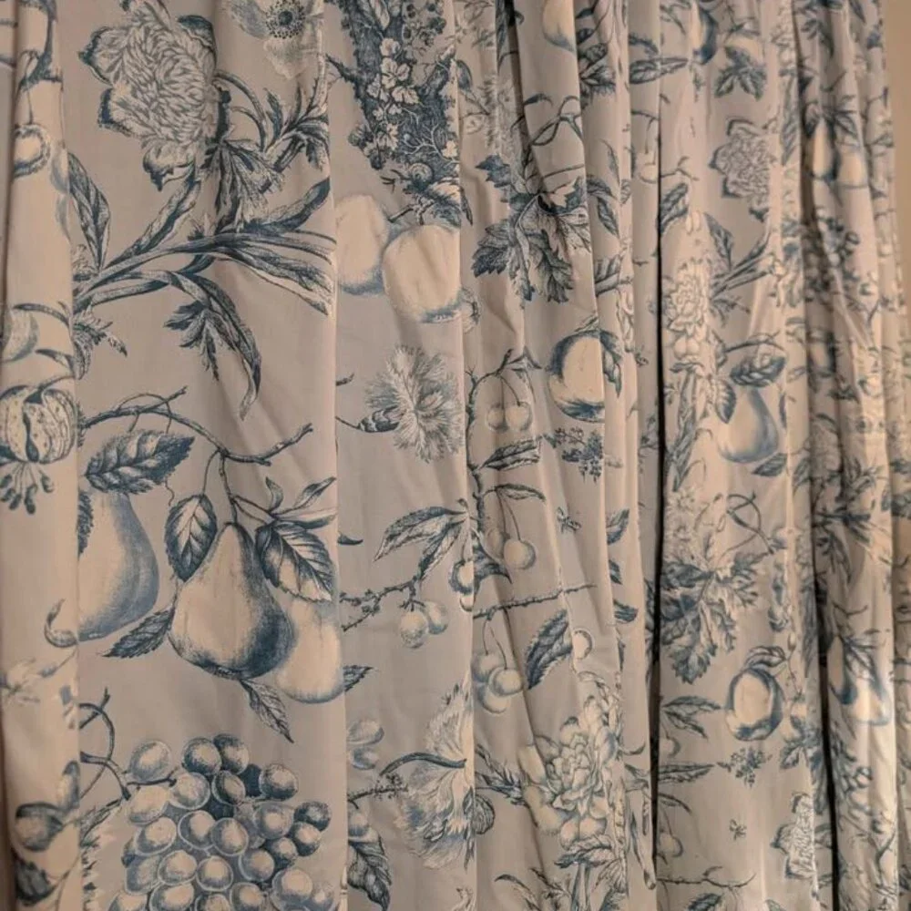 VINTAGE Custom-made 58W x 75L Blue Floral Pinch Pleated SINGLE Panel